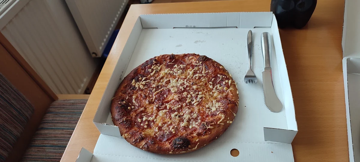 Pizza Salami Normale Größe
