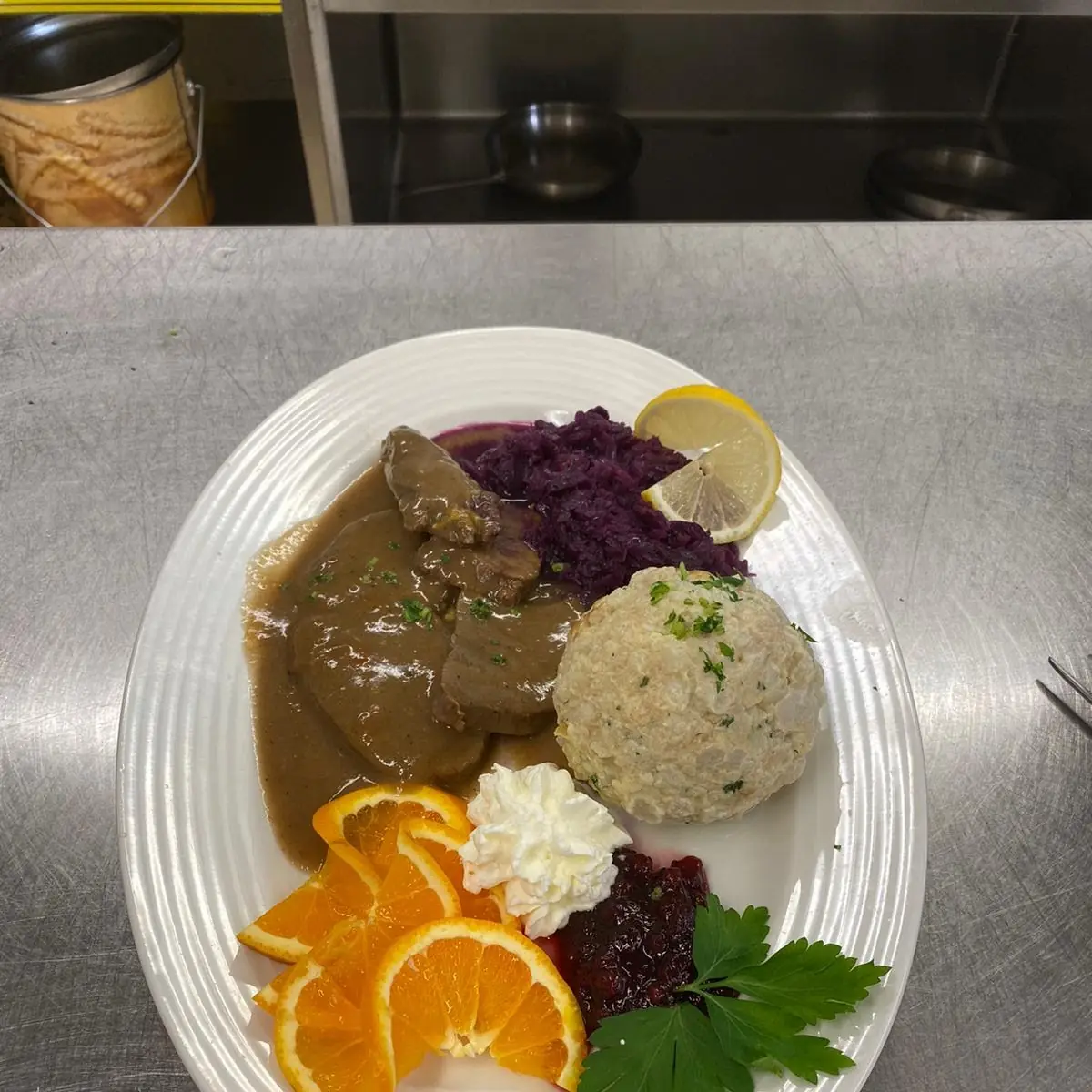 Leberknödelsuppe