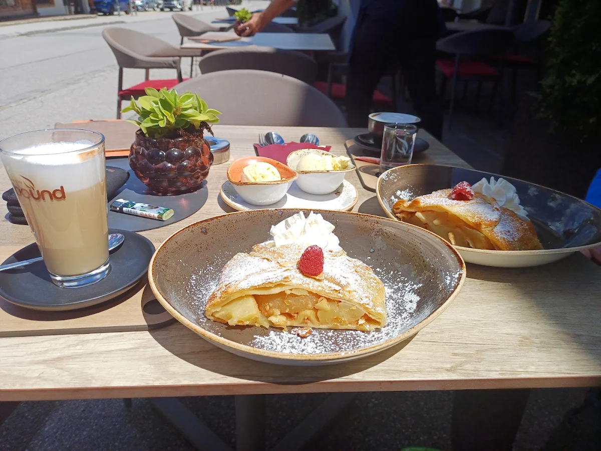 Apfelstrudel