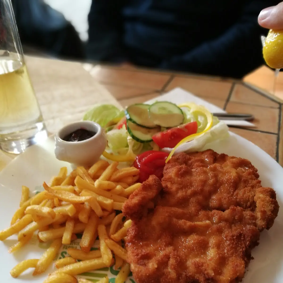Schnitzel Mit Pommes Frites