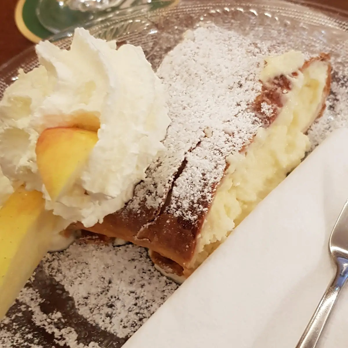 Topfenstrudel