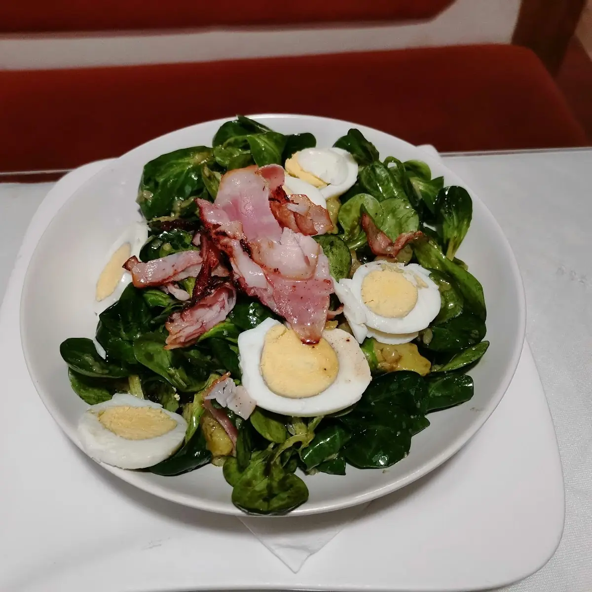 Vogerlsalat Mit Speck Und Ei
