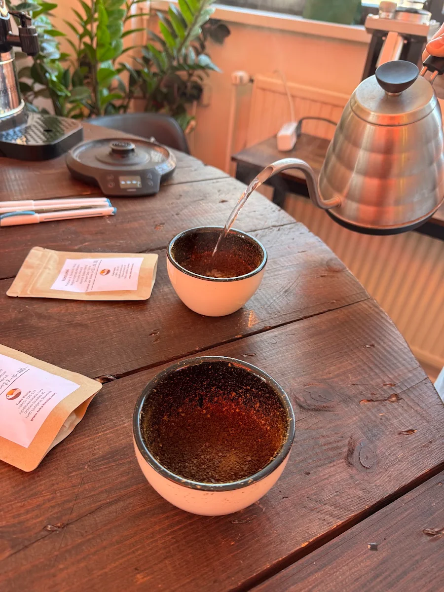 Highlights, Deluke Coffee