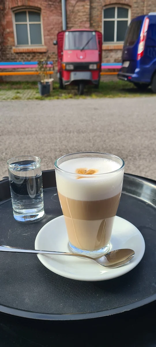 Highlights, Deluke Coffee