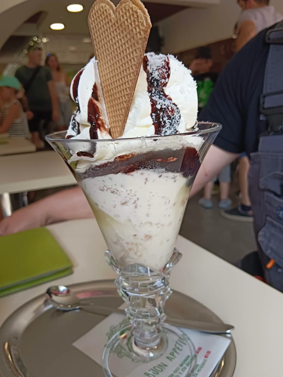 Schokobecher