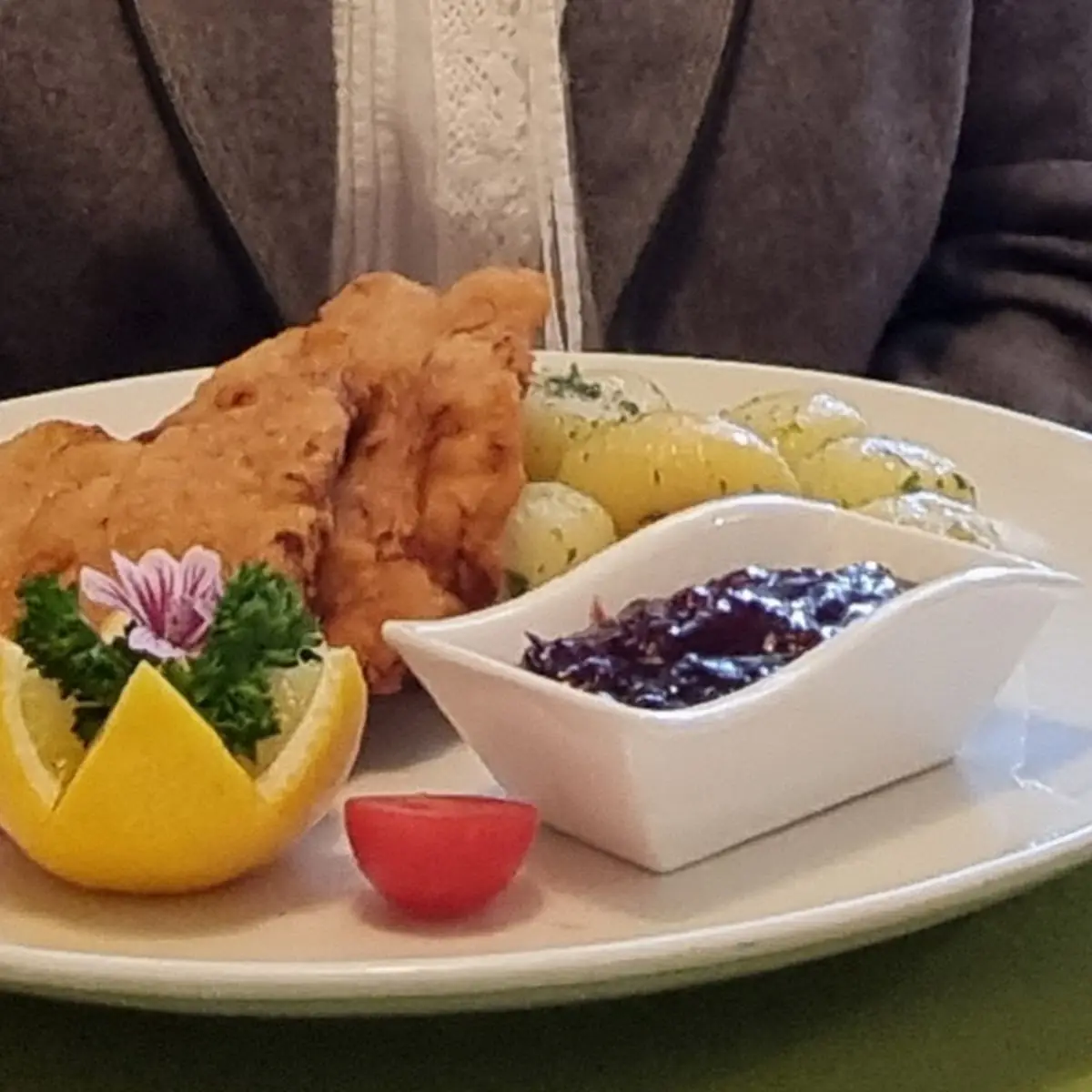 Wiener Schitzerl Mit Salat