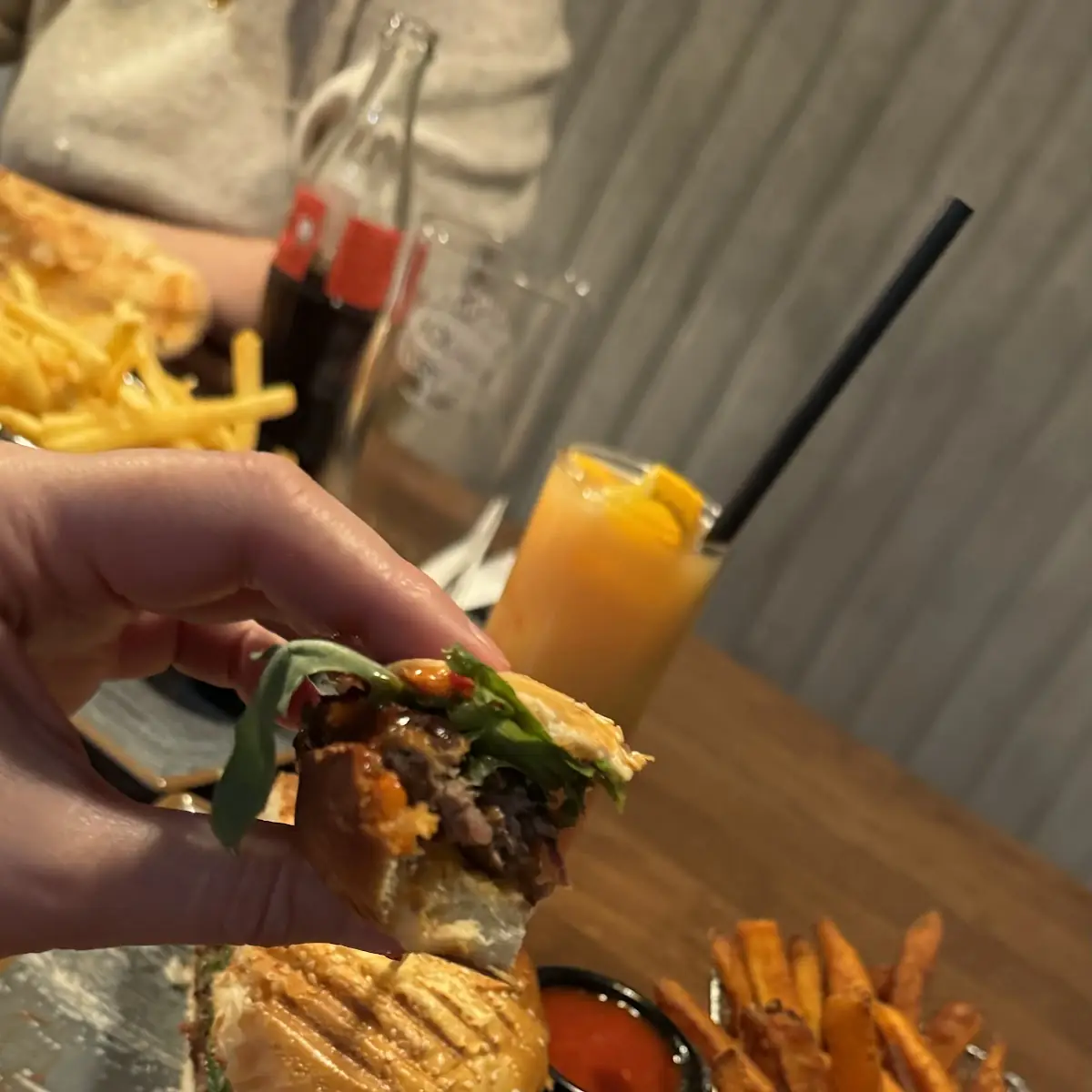 Süßkartoffel Pommes Und Burger Menü