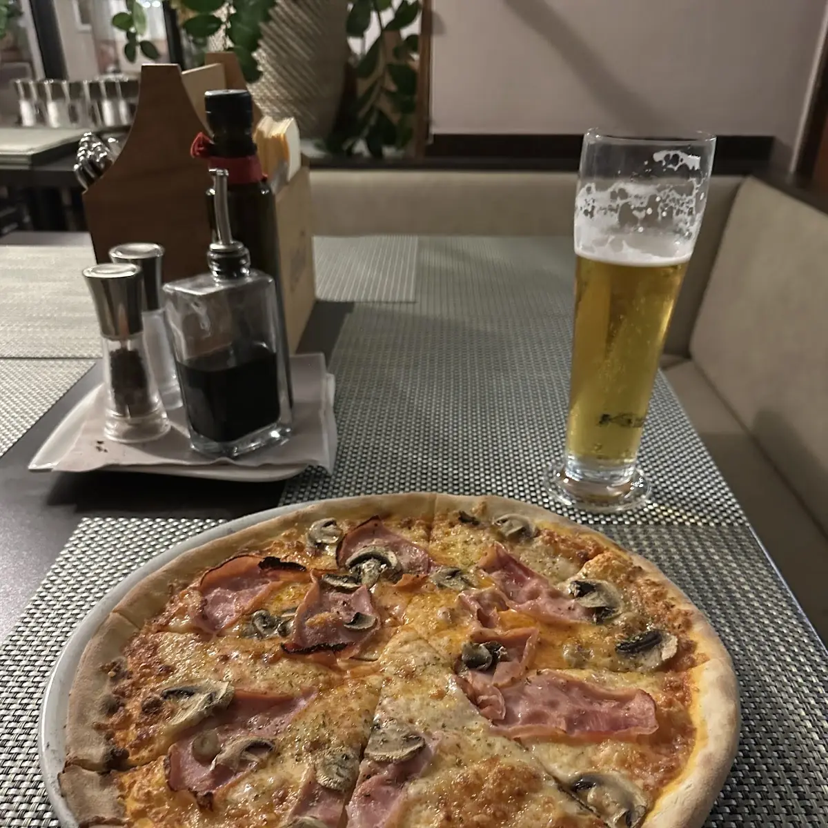Pizza Capricciosa