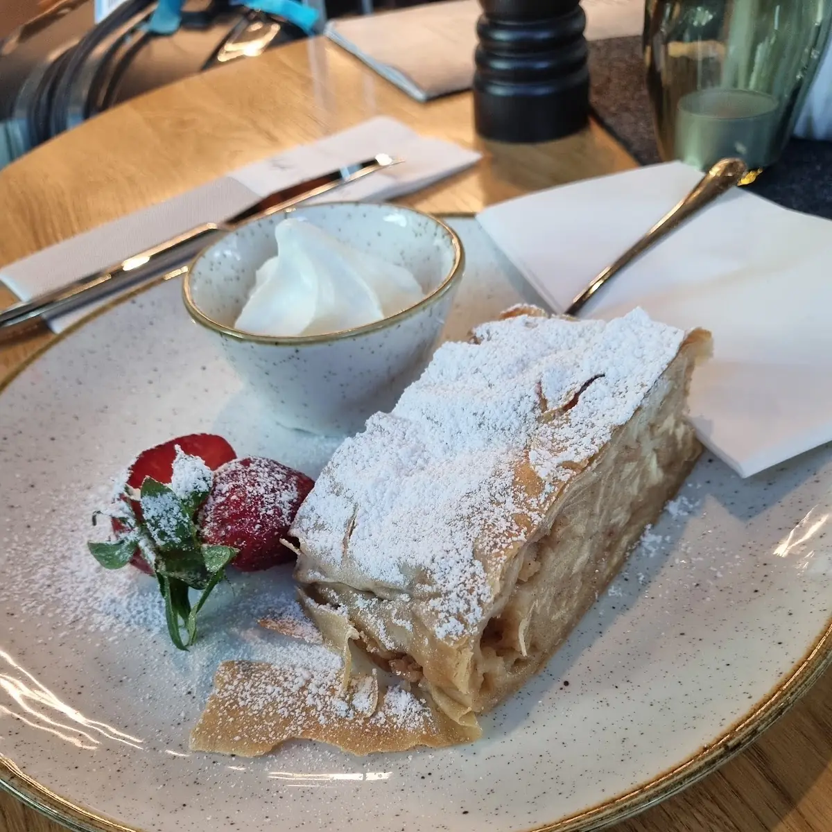 Apfelstrudel