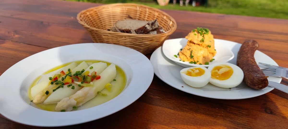 Spargel Aufstrich Und Hartwurst