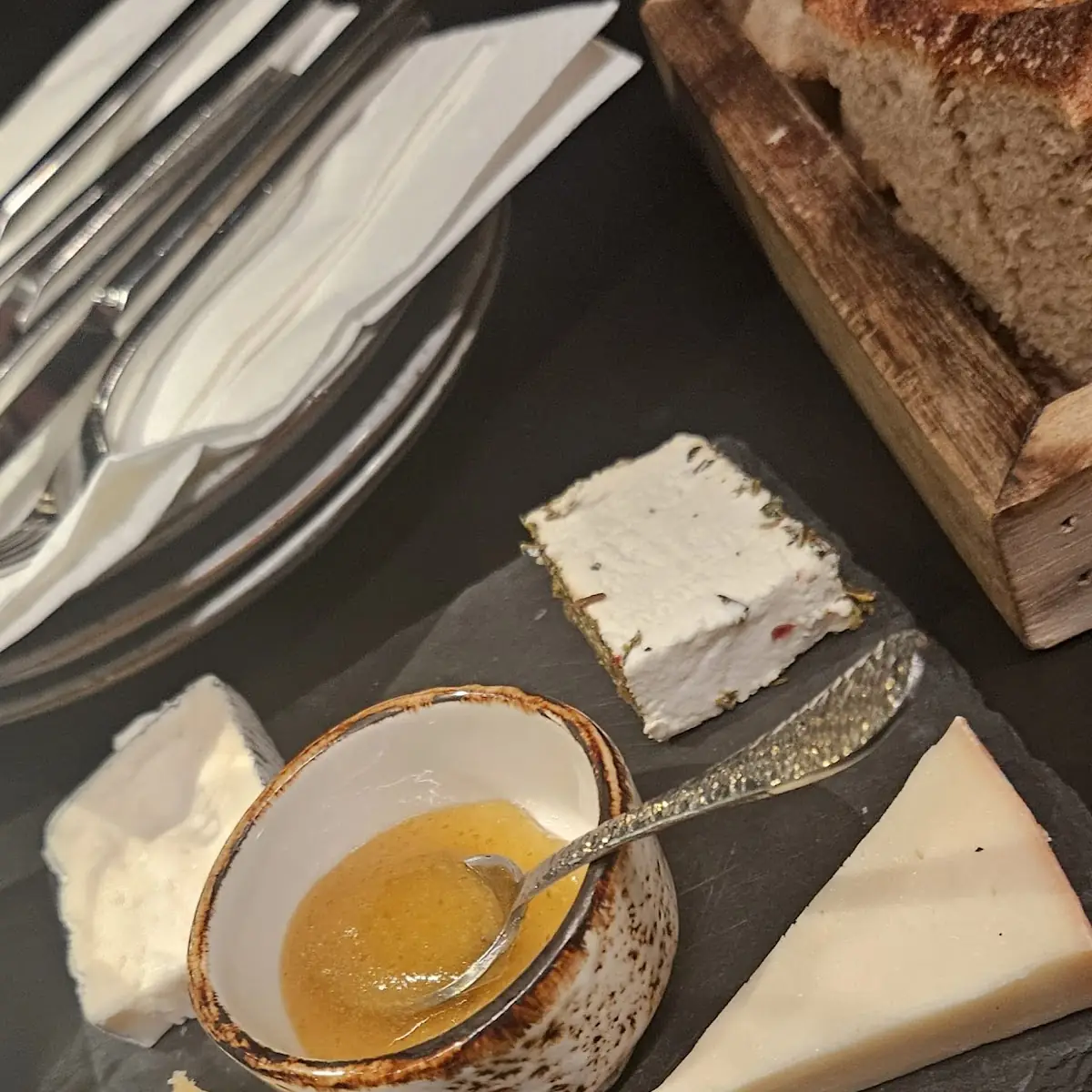 Käseplatte Mit Feigensenf