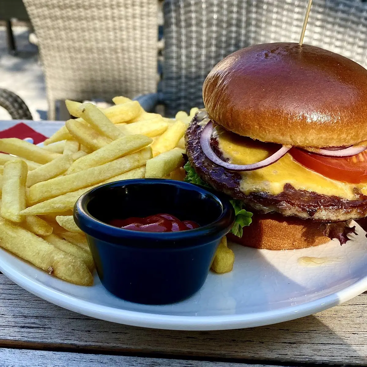 Hamburger Mit Pommes Frites