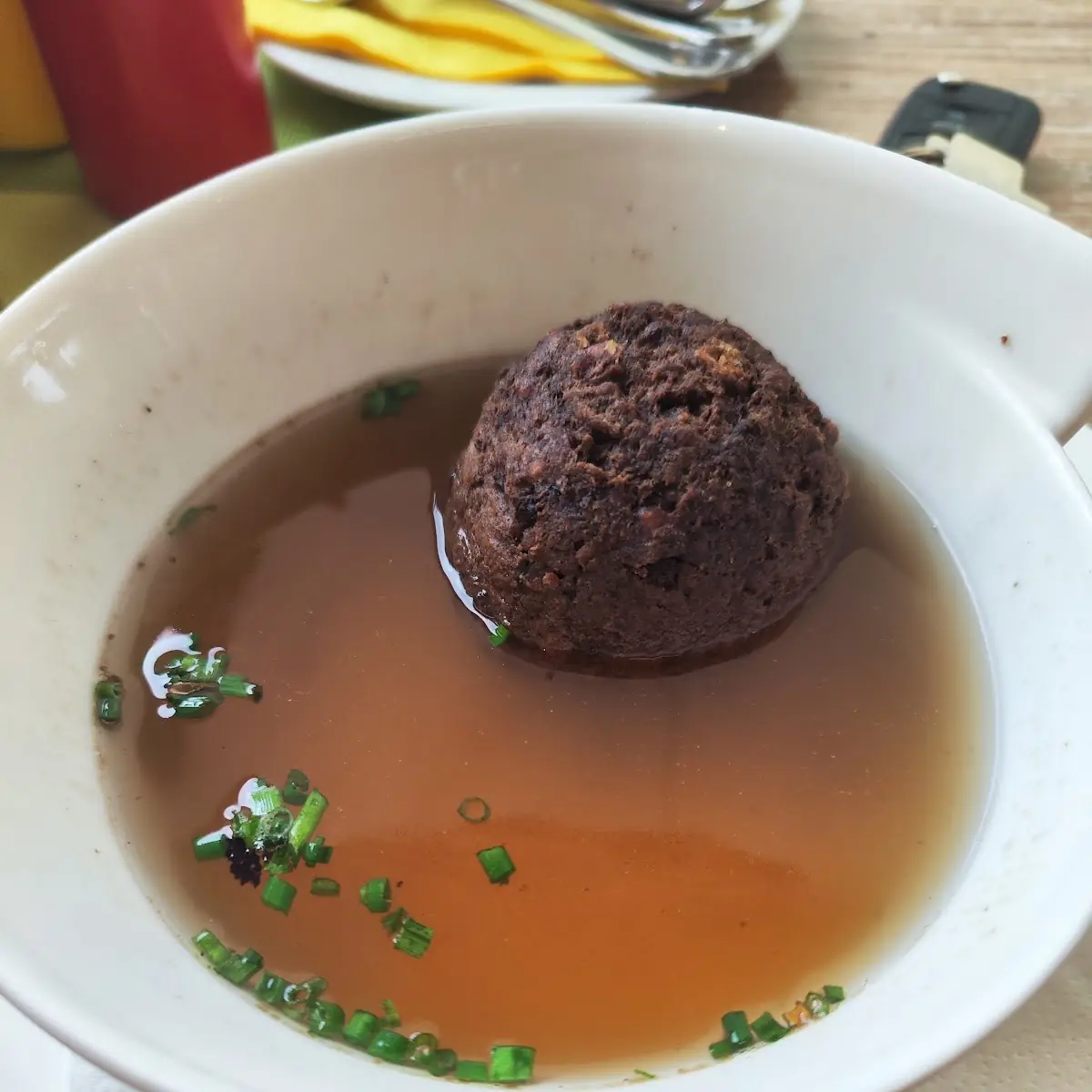 Rindssuppe Mit Leberknödel