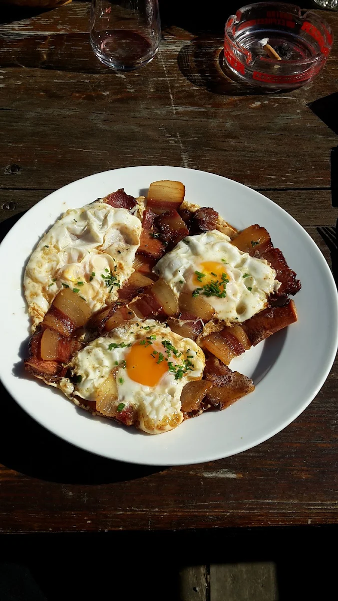 Ei Mit Speck Und Brot