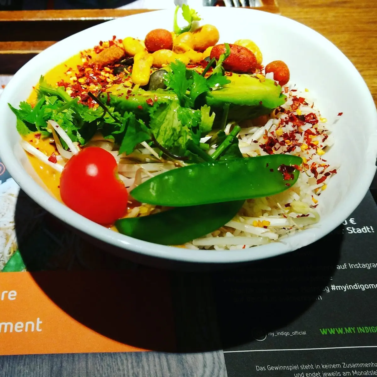 Neu - Tay Tay Veggie Love Poke