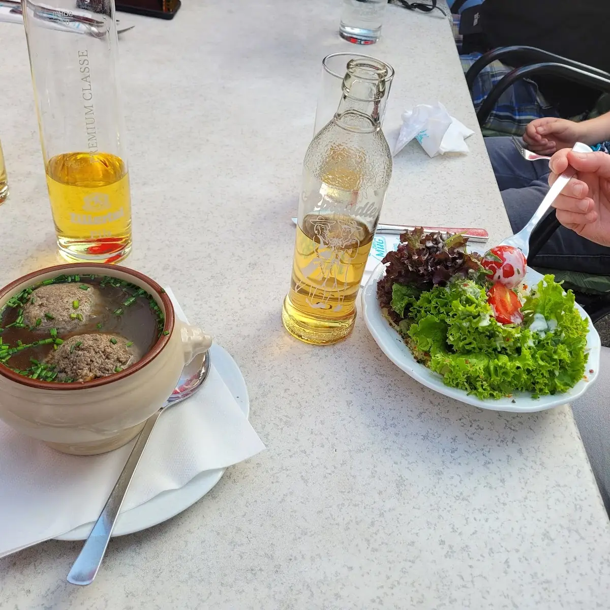 Leberknödelsuppe