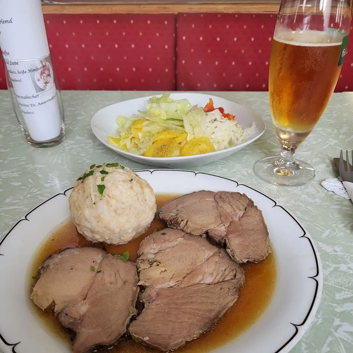 Schweinebraten Mit Semmelknödel