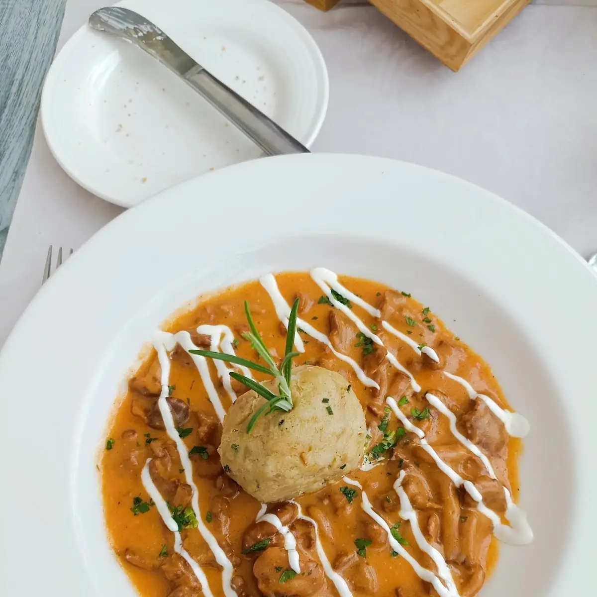 Eierschwammerl Mit Knödel