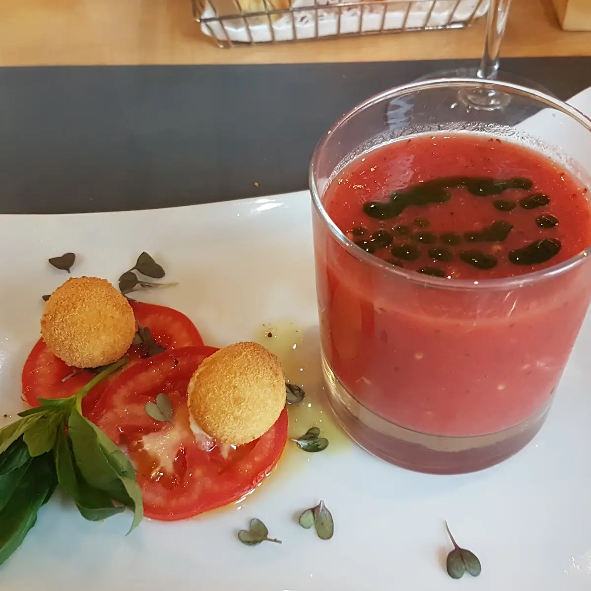 Kalte Paradeissuppe