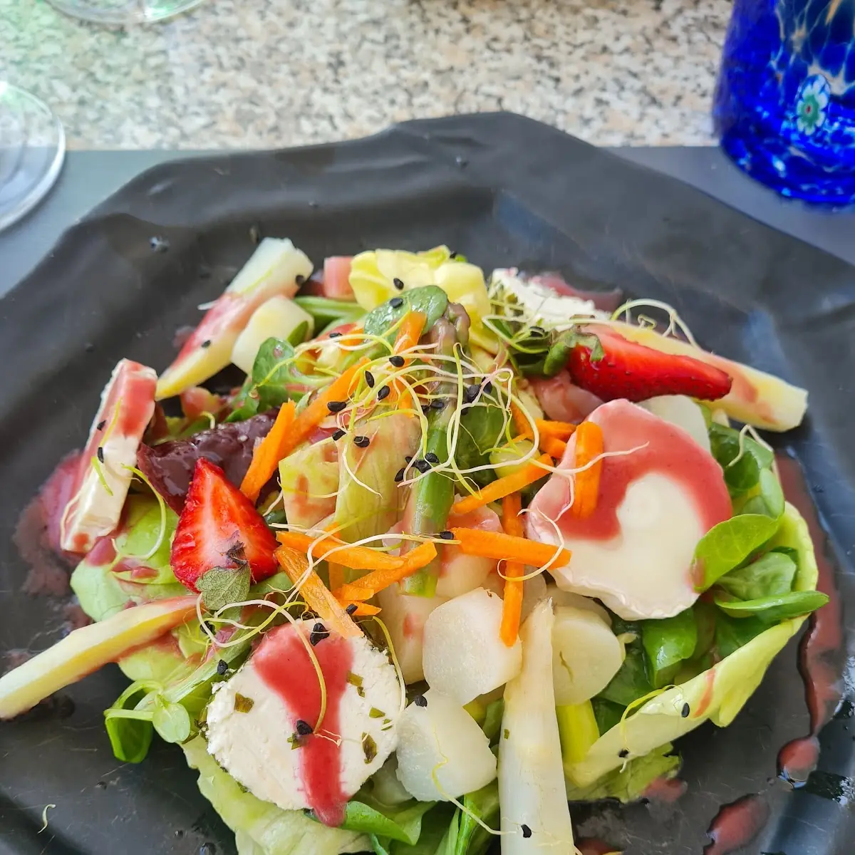 Spargelsalat Mit Erdbeeren