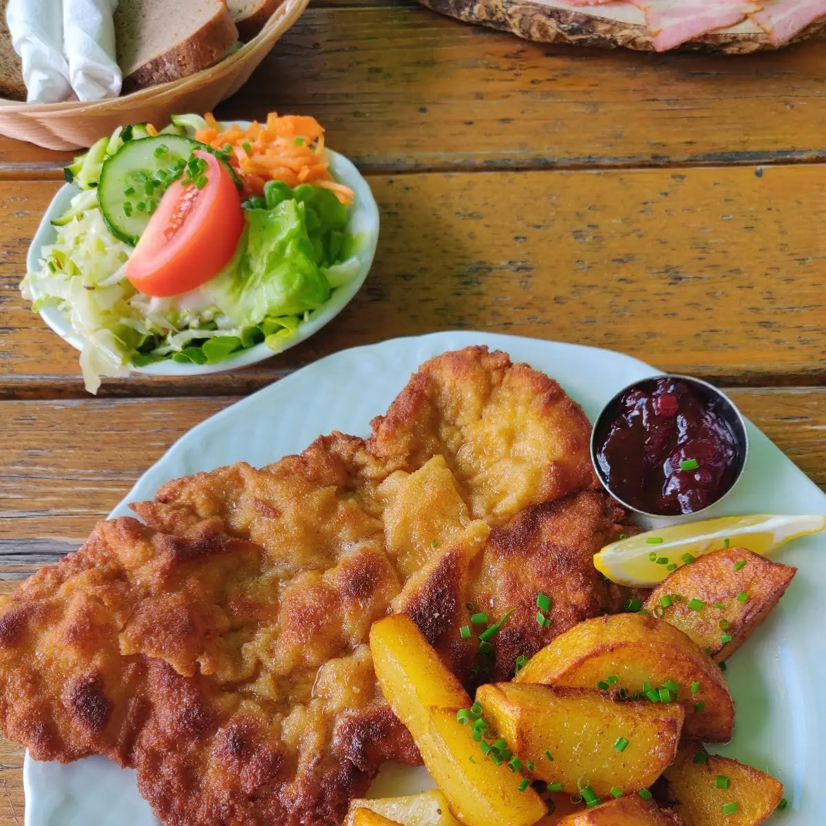 Schnitzel Mit Bratkartofferl