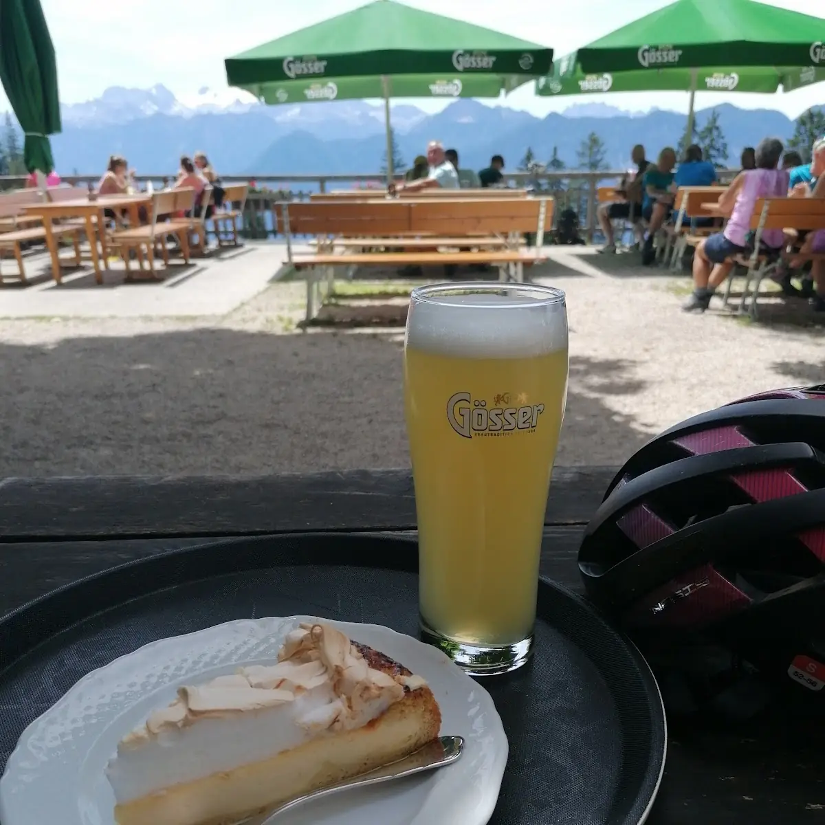 Topfentorte Und Radler