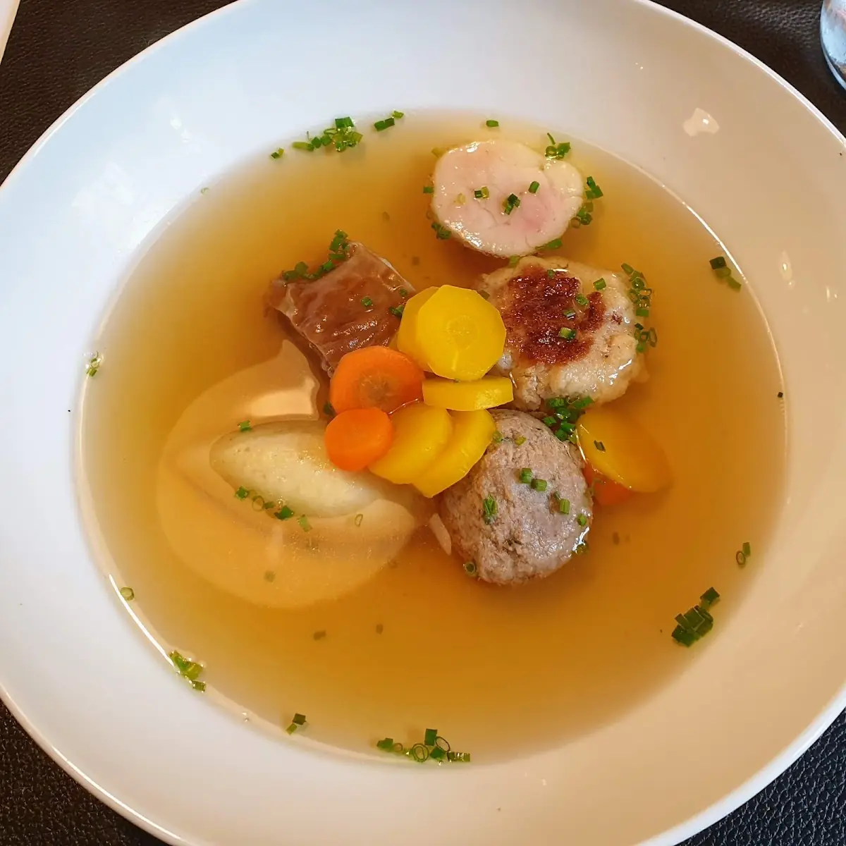 Hochzeitssuppe
