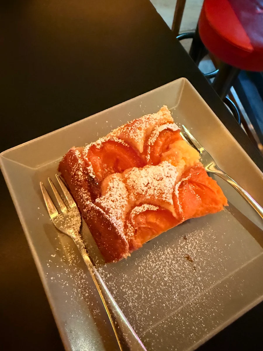 Apricot Tart
