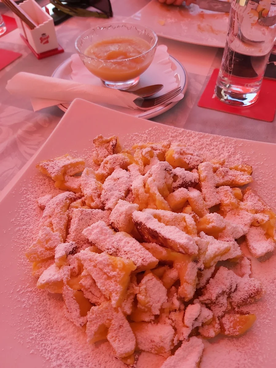 Kaiserschmarren Mit Apfelmus