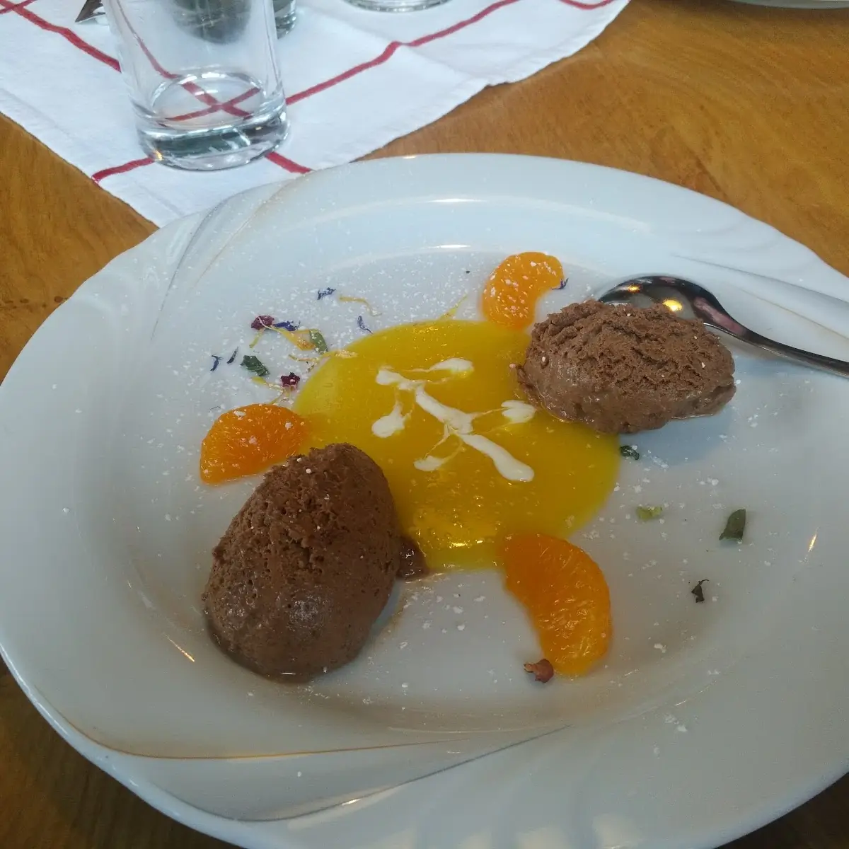 Schokomouse Auf Orangenspiegel