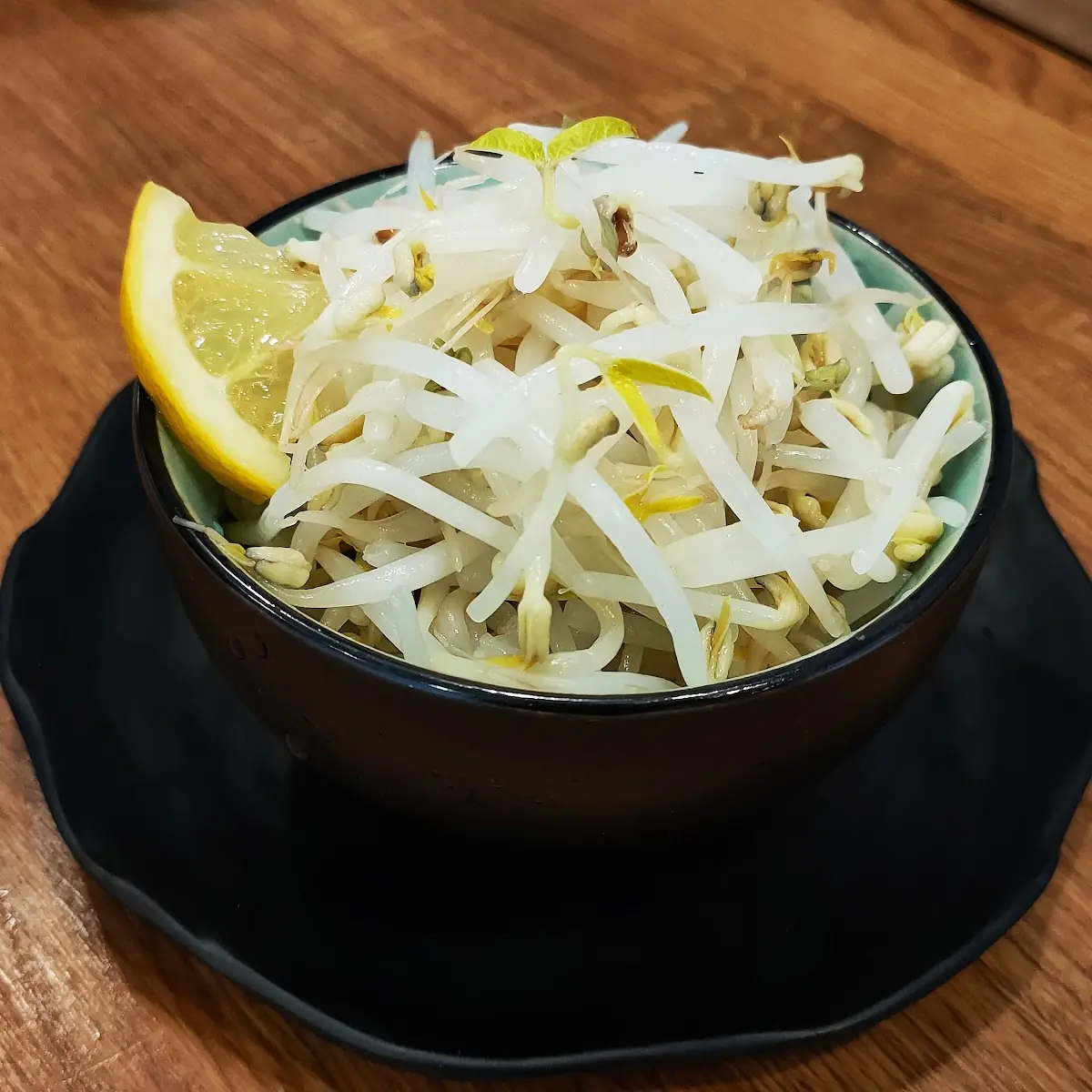 Sojasprossen Salat