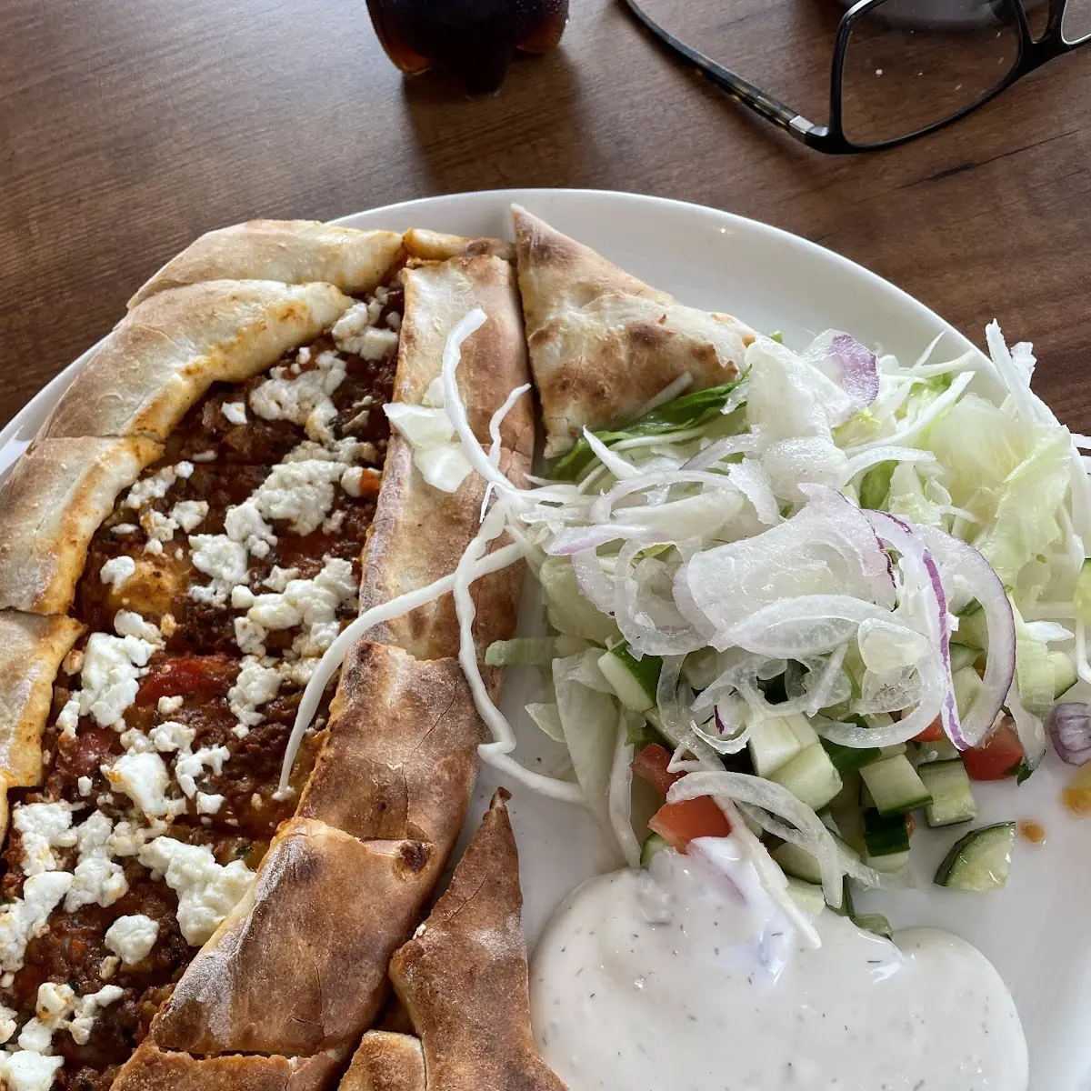 Pide Mit Spinat Und Schafskäse