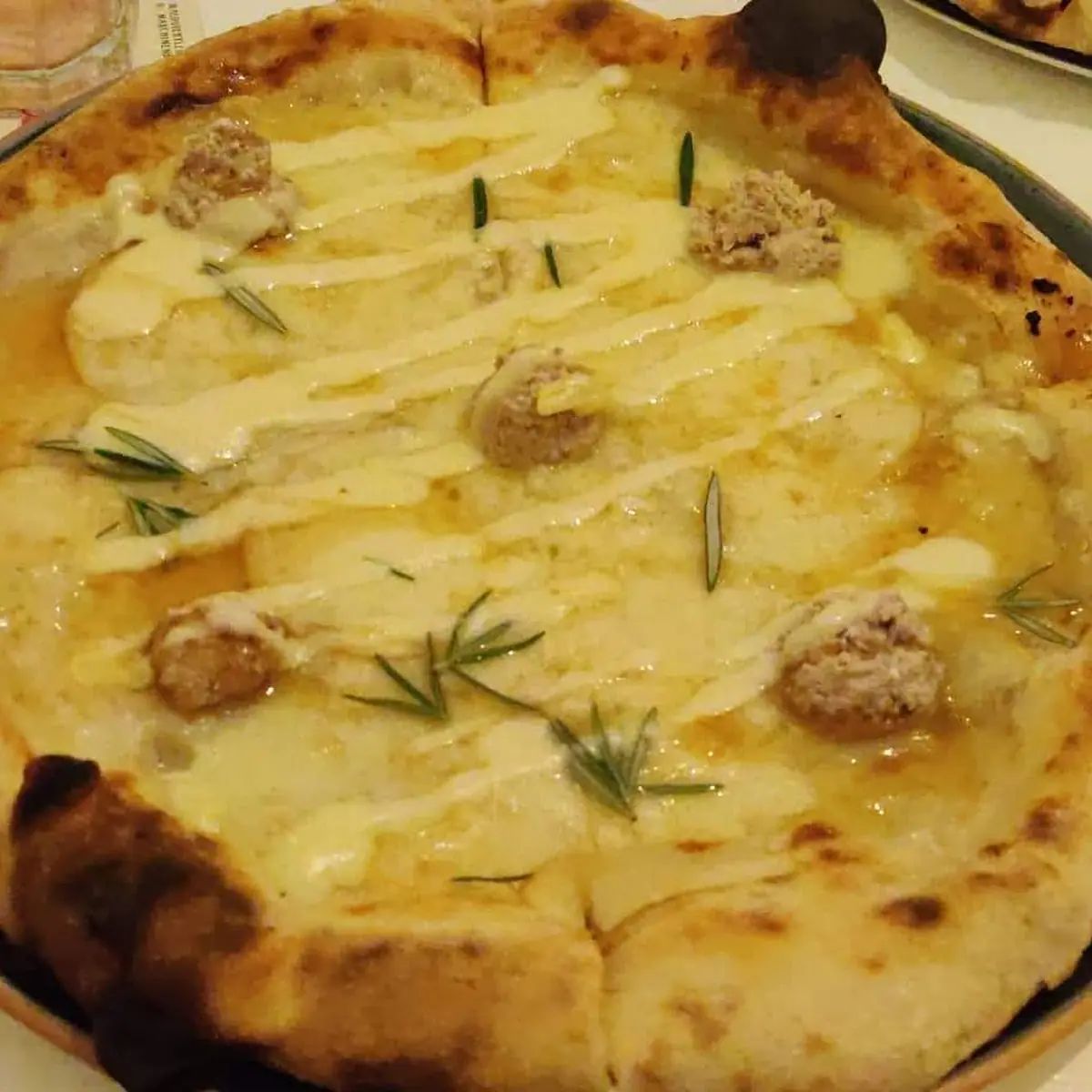 Pizza Nerano