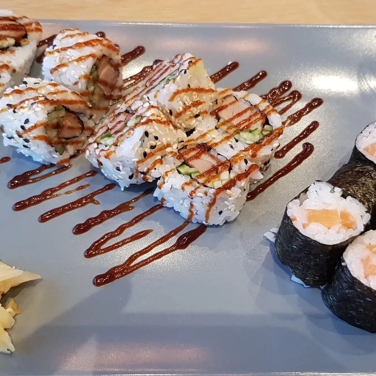 Maki Mit Knuspriger Ente