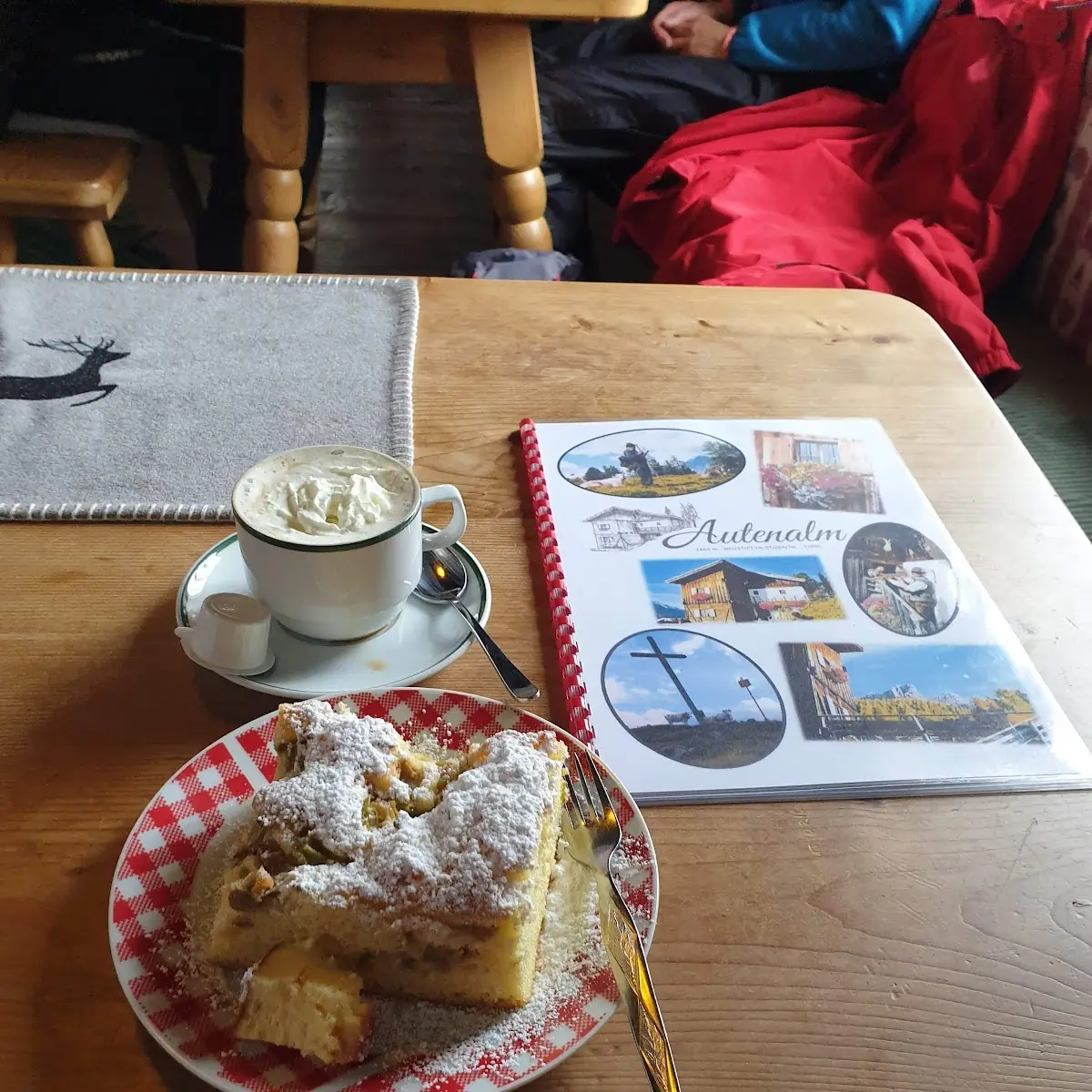 Rabarber Kuchen Mit Kaffee