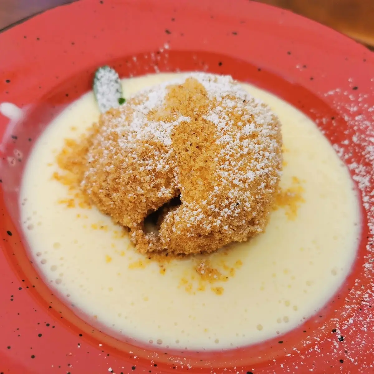 Marillenknödel Mit Vanillesauce, Meierei Diglas im Türkenschanzpark