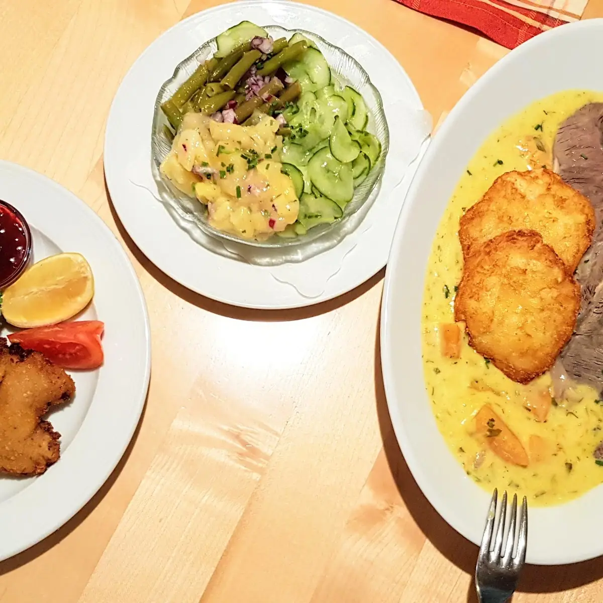 Schulterscherzl Und Wildschnitzel