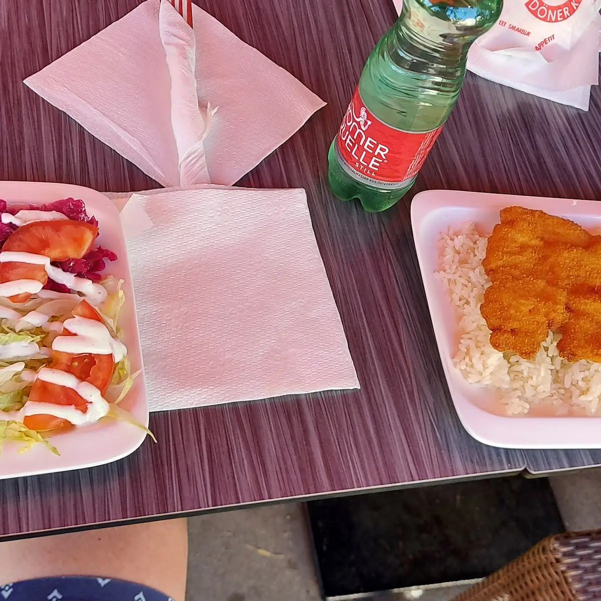 Hühnerschnitzel Und Streifen
