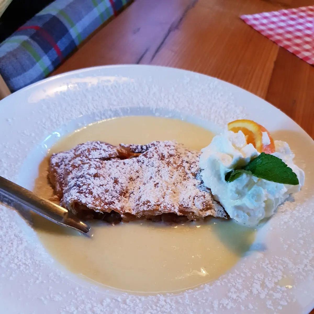Apfelstrudel