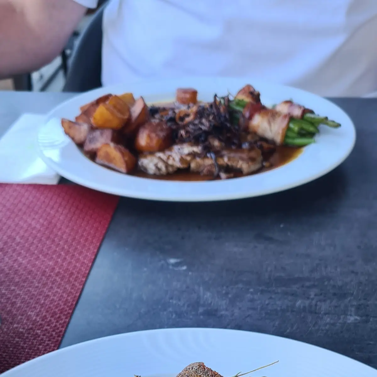 Saiblingfilet Auf Eierschwammerl Risotto