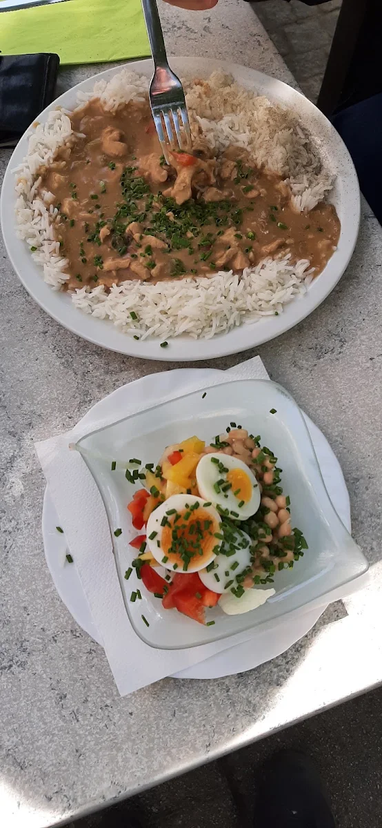 Geschnetzeltes Mit Salat Vom Feinsten