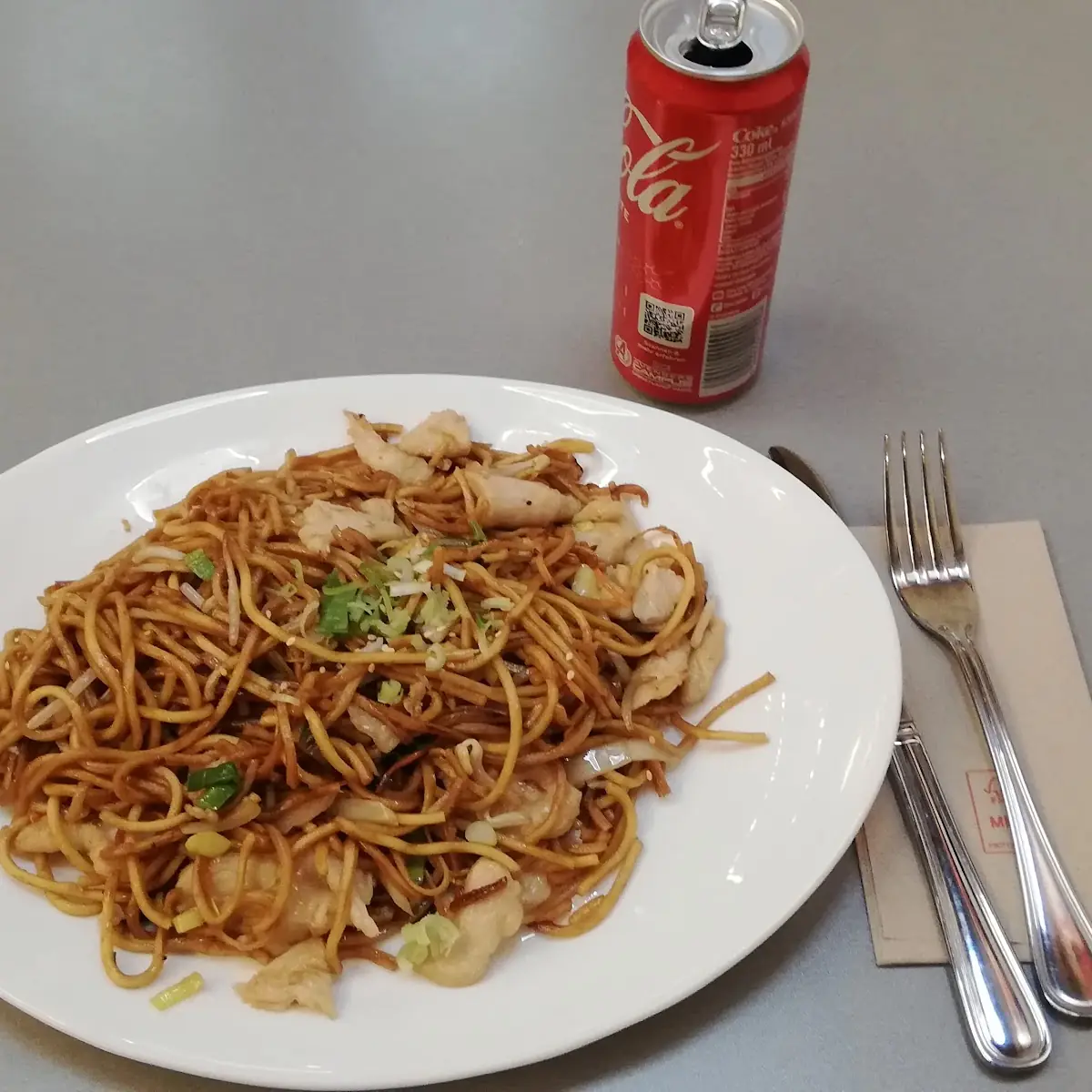 Gebratene Nudeln Mit Huhn