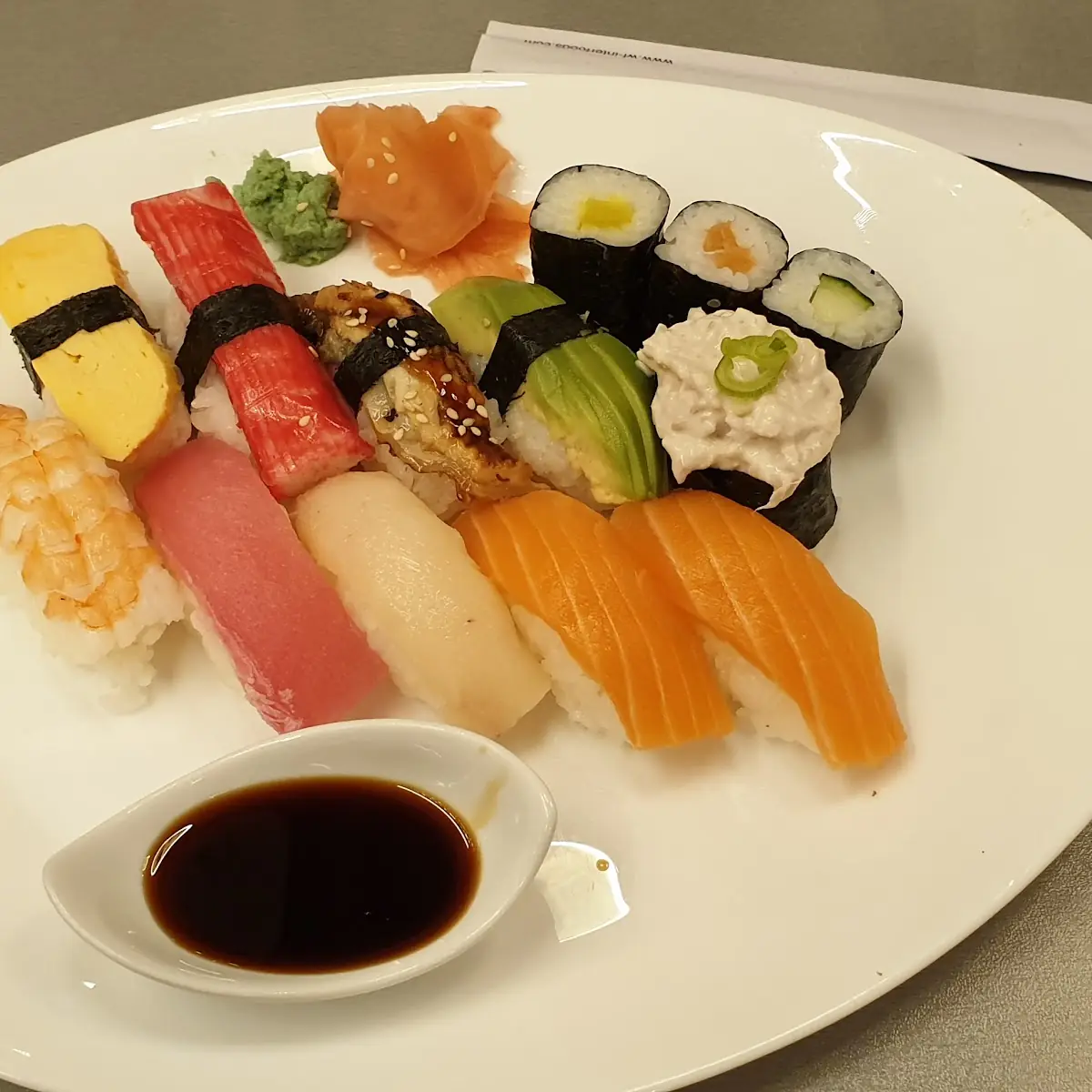 Sp1- Rainbow Roll