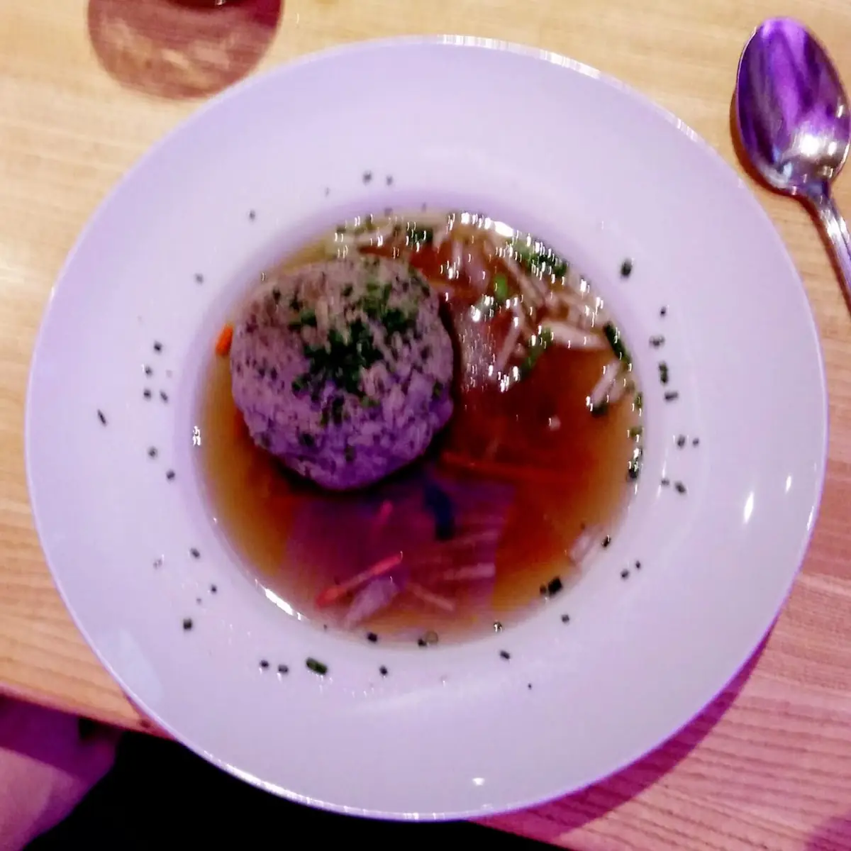 Leberknödelsuppe