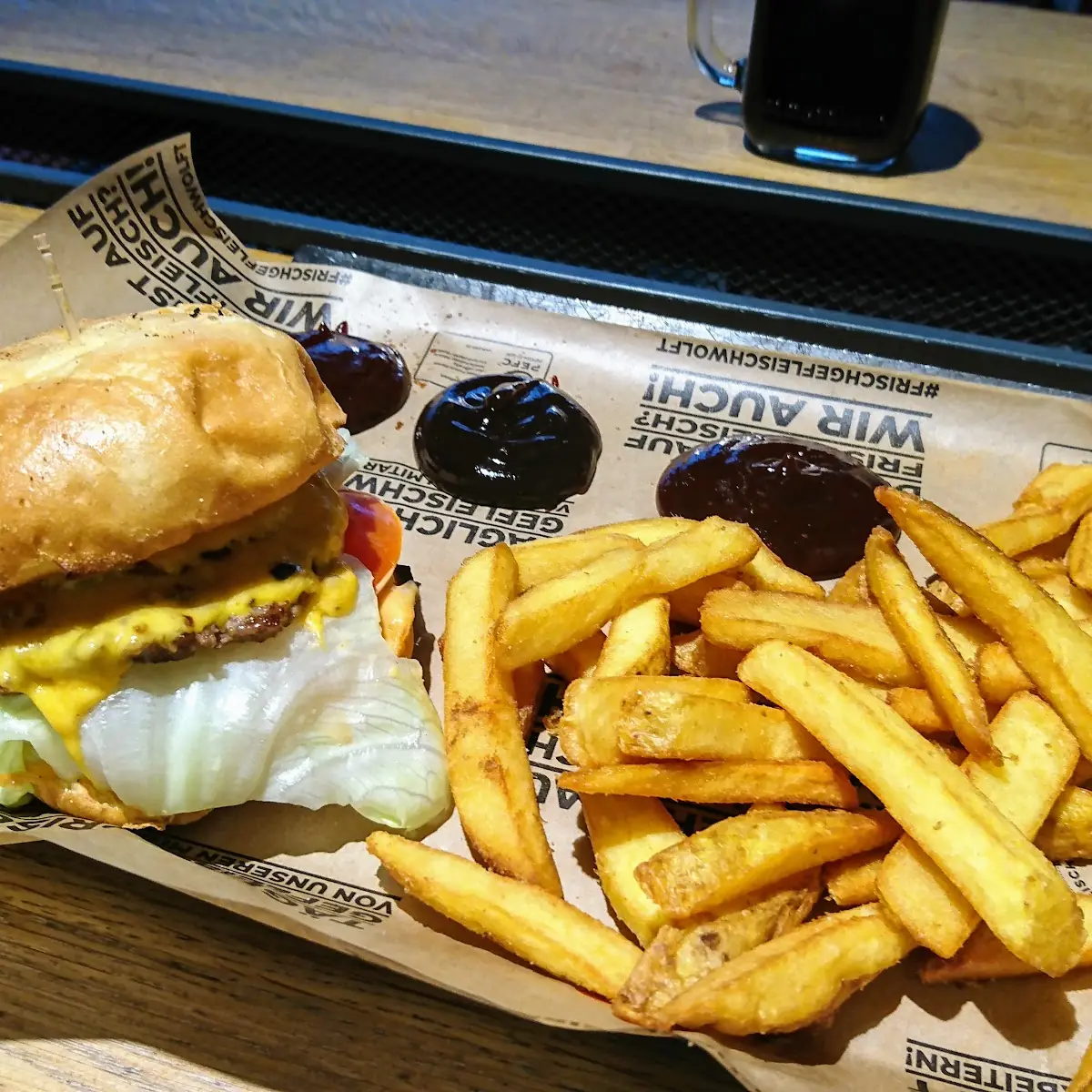 Double Cheeseburger Kombo