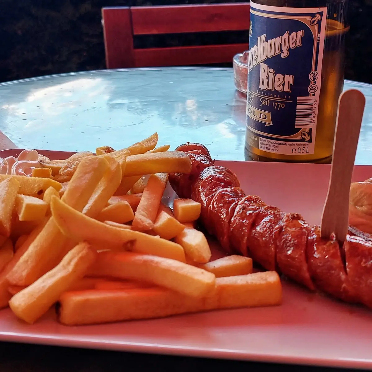 Wurstbox Mit Käsekrainer