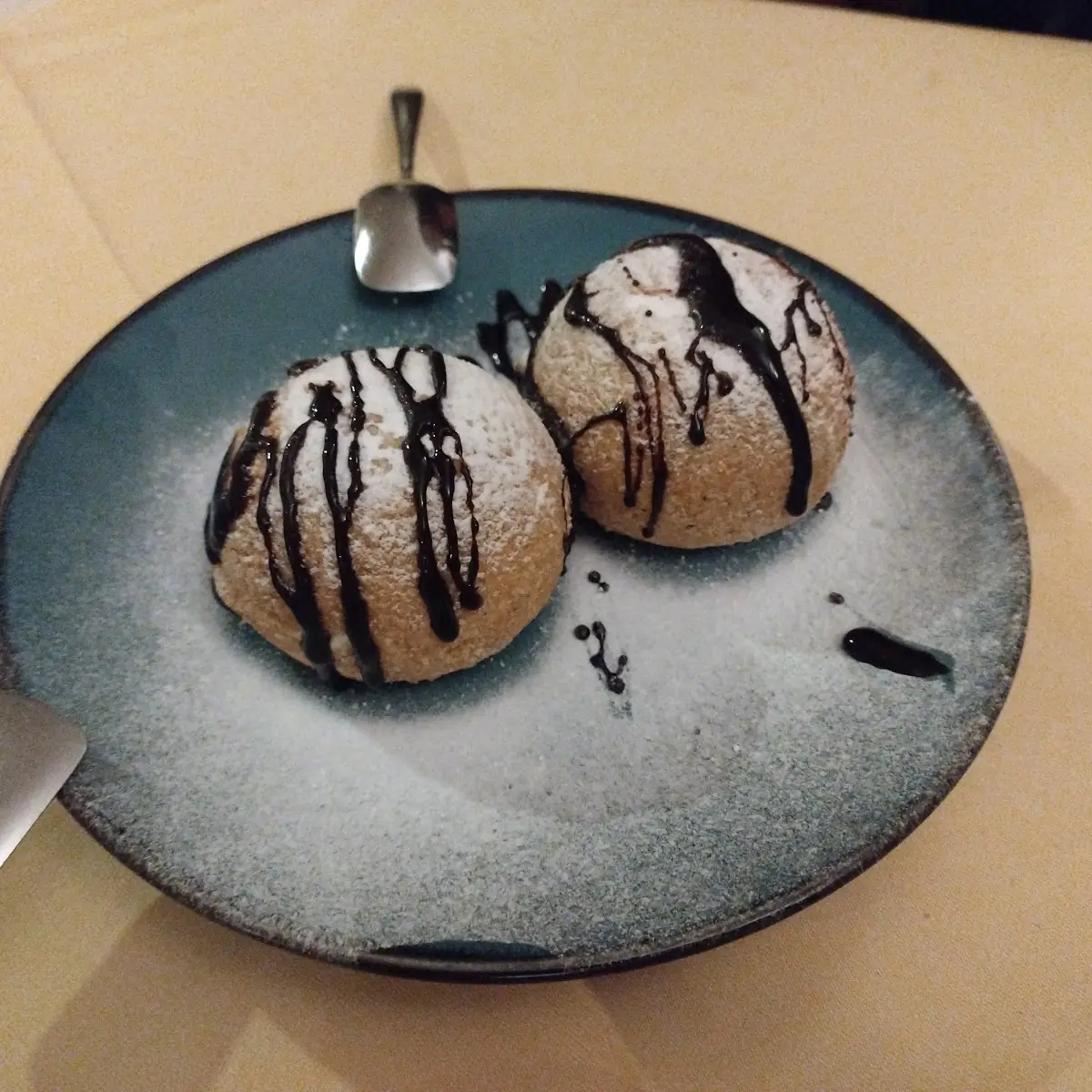 Nougat Knödel