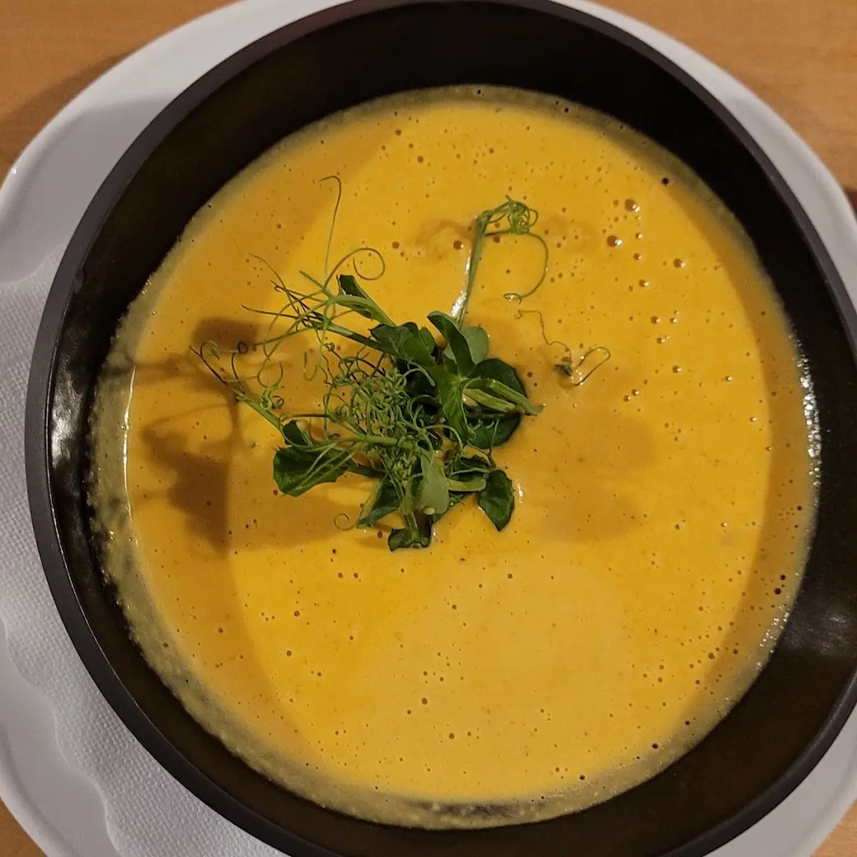 Gelbe Beete Suppe