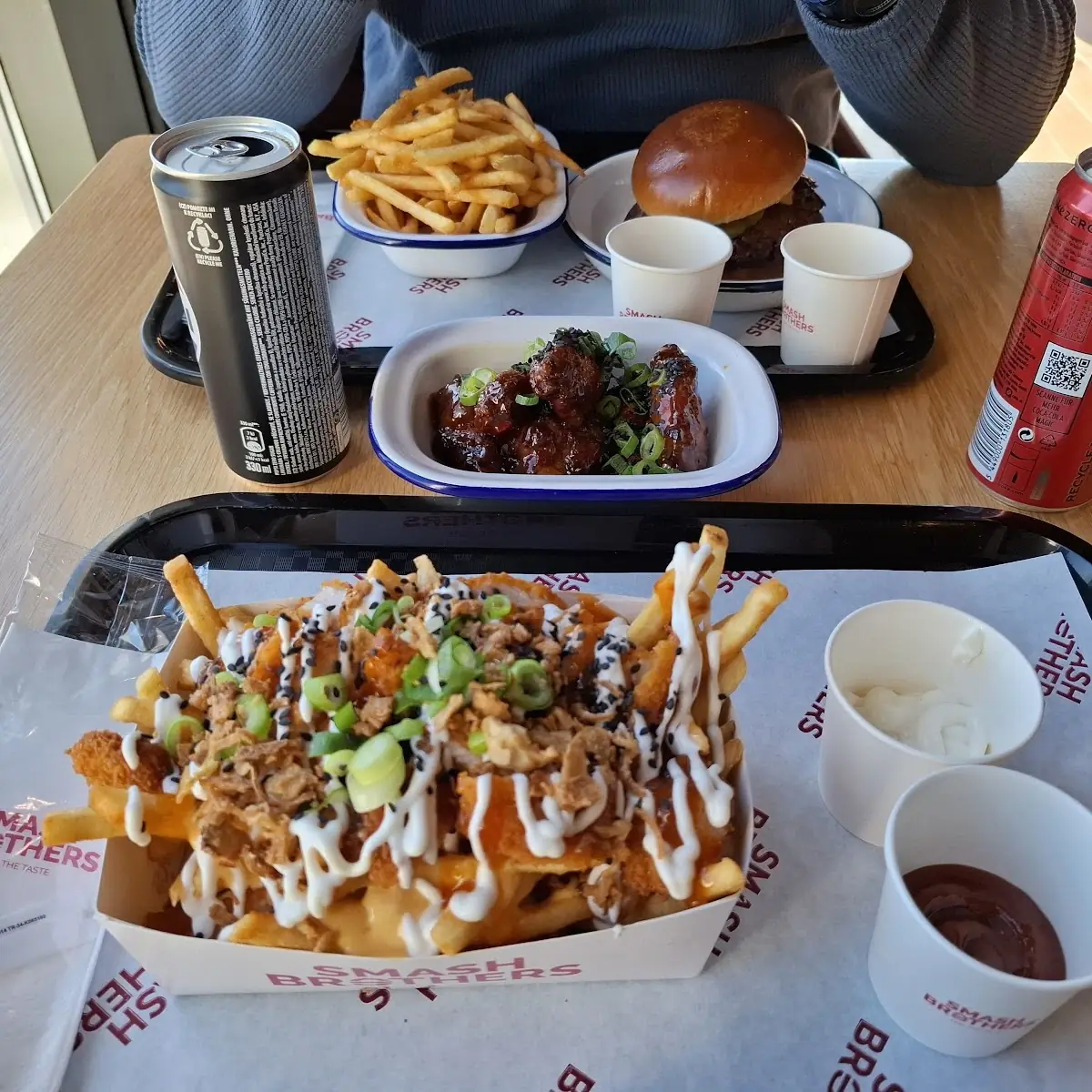 Cheeseburger And Fries Und Chicken Fries