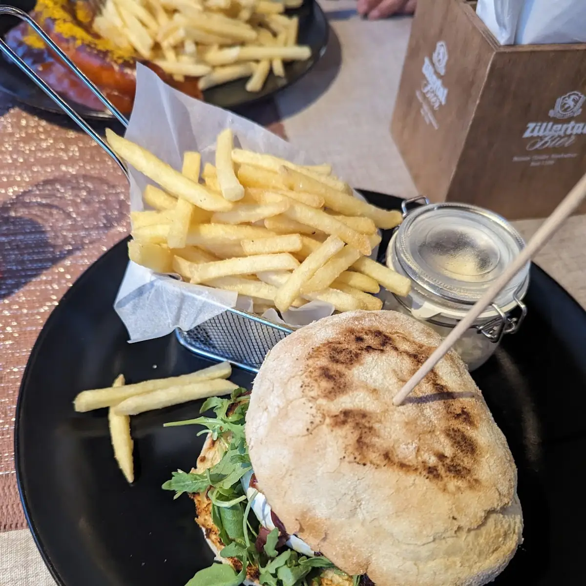 Veggie Burger Mit Camembert
